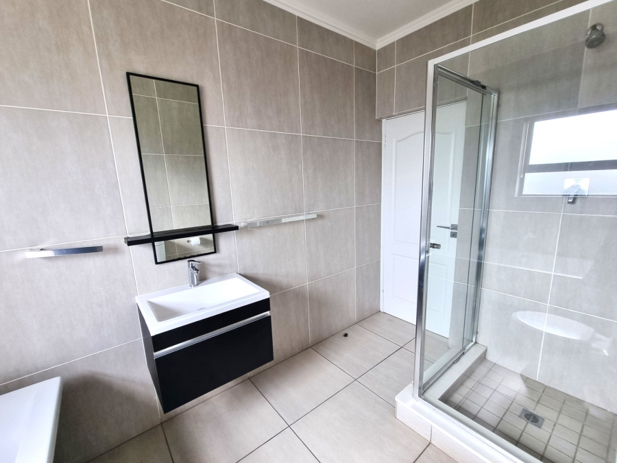 To Let 2 Bedroom Property for Rent in Greenstone Hill Gauteng