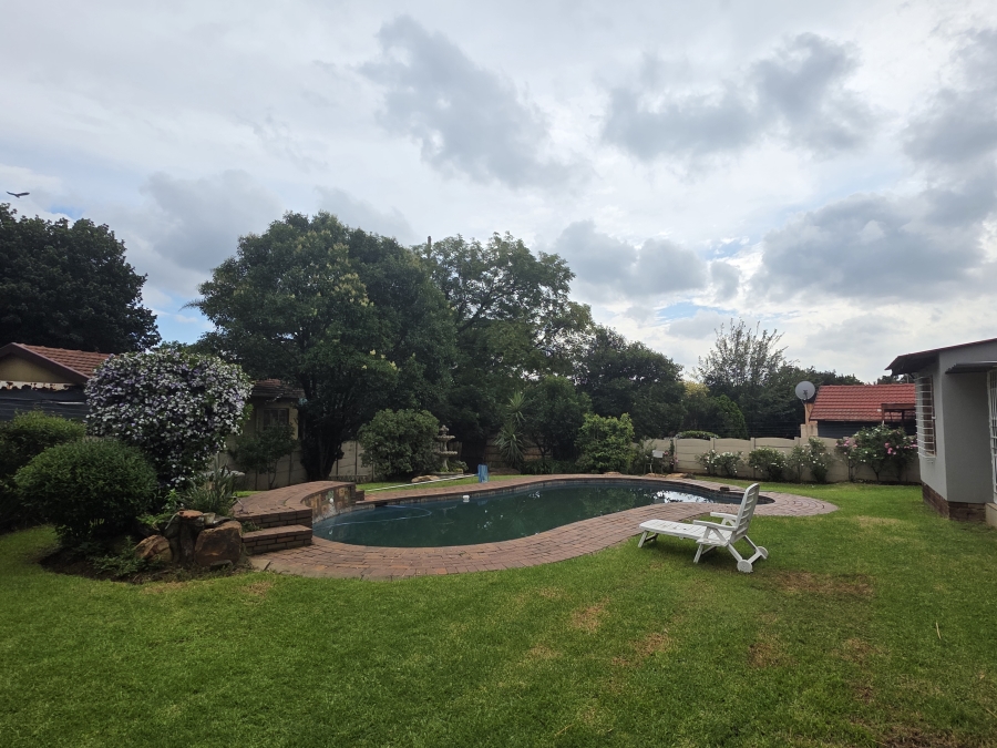To Let 4 Bedroom Property for Rent in Dinwiddie Gauteng