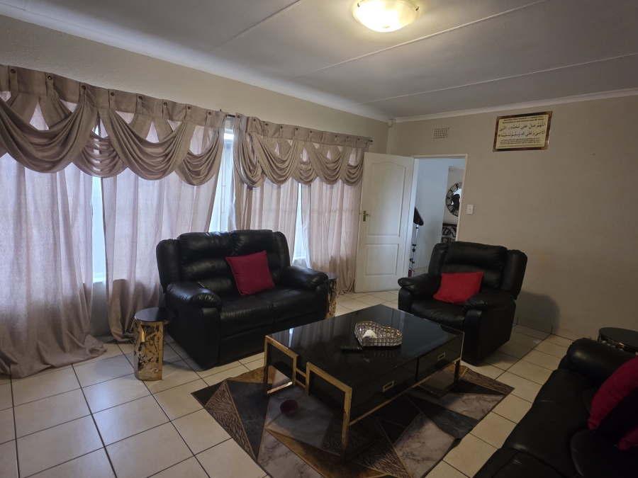 To Let 4 Bedroom Property for Rent in Dinwiddie Gauteng