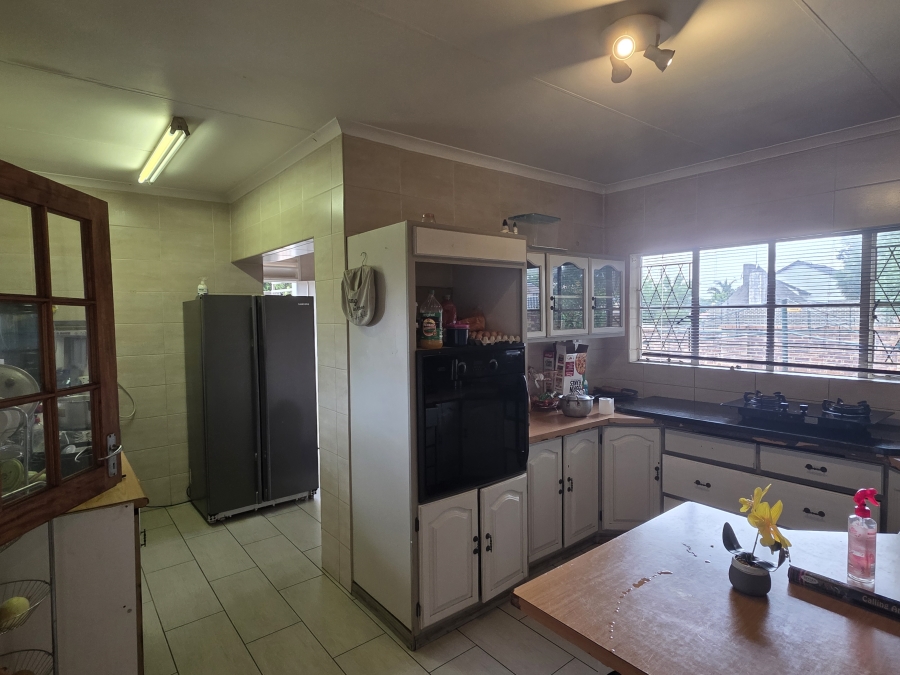 To Let 4 Bedroom Property for Rent in Dinwiddie Gauteng