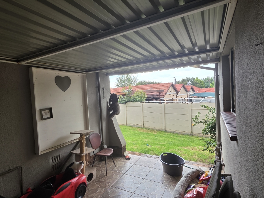 To Let 4 Bedroom Property for Rent in Dinwiddie Gauteng