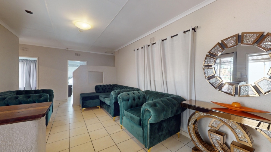 To Let 4 Bedroom Property for Rent in Dinwiddie Gauteng
