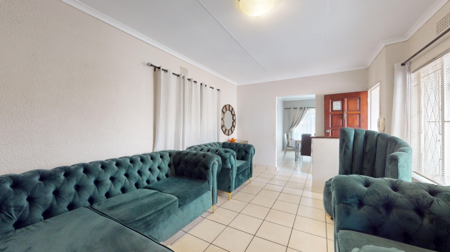 To Let 4 Bedroom Property for Rent in Dinwiddie Gauteng