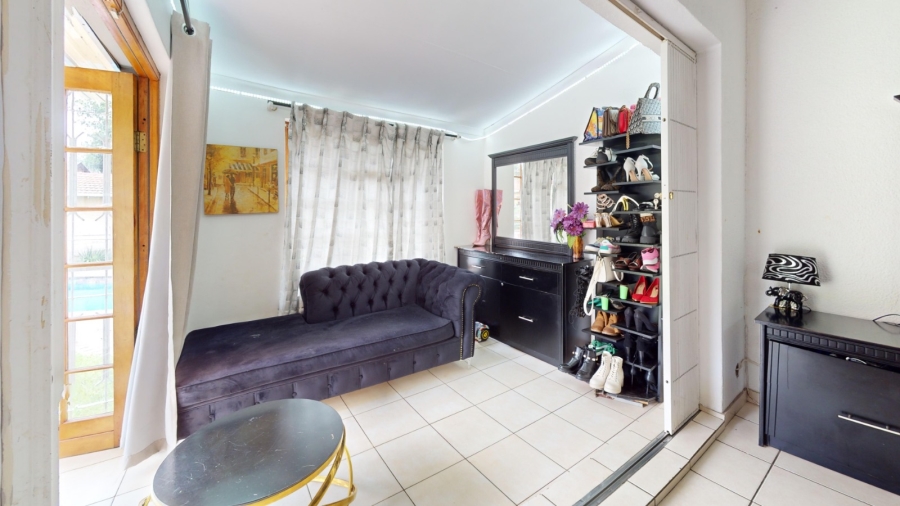 To Let 4 Bedroom Property for Rent in Dinwiddie Gauteng