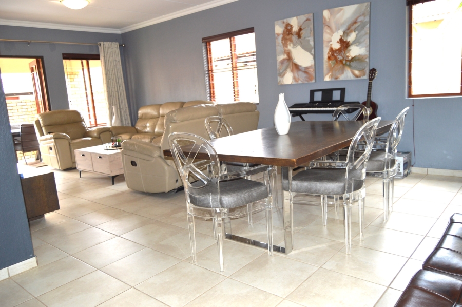 To Let 3 Bedroom Property for Rent in Willowbrook Gauteng