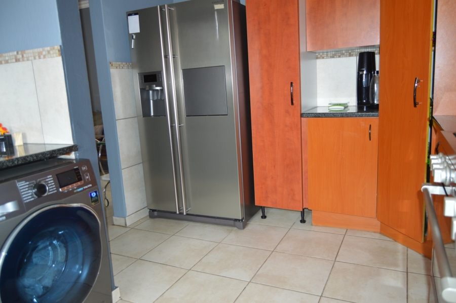 To Let 3 Bedroom Property for Rent in Willowbrook Gauteng