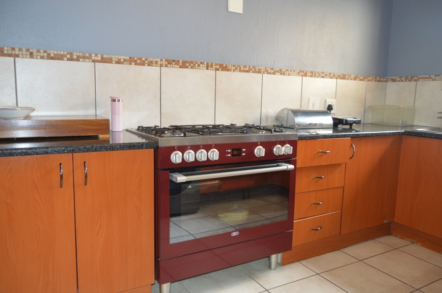 To Let 3 Bedroom Property for Rent in Willowbrook Gauteng