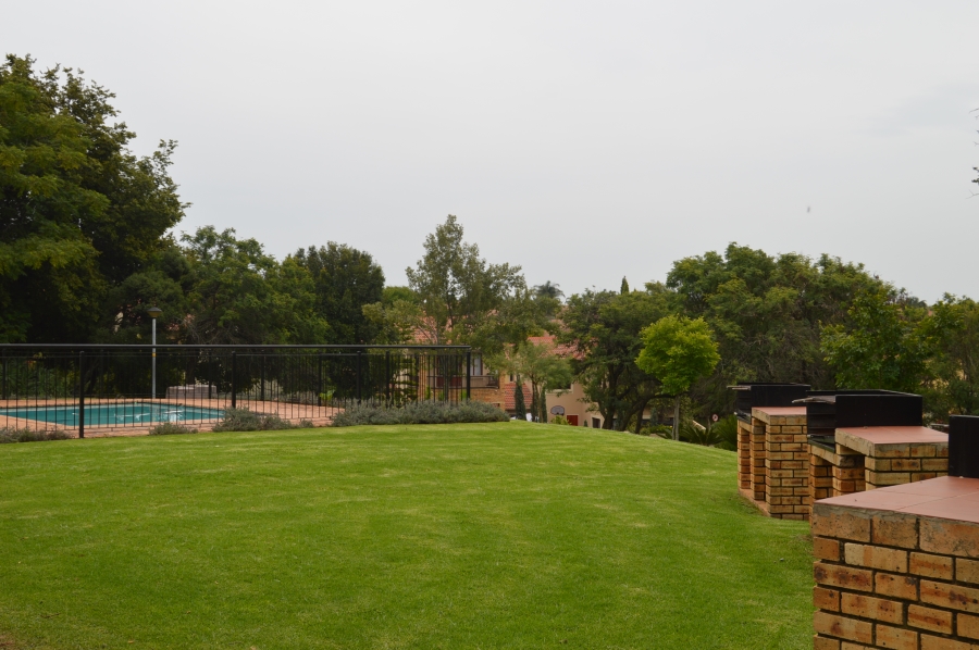 To Let 3 Bedroom Property for Rent in Willowbrook Gauteng