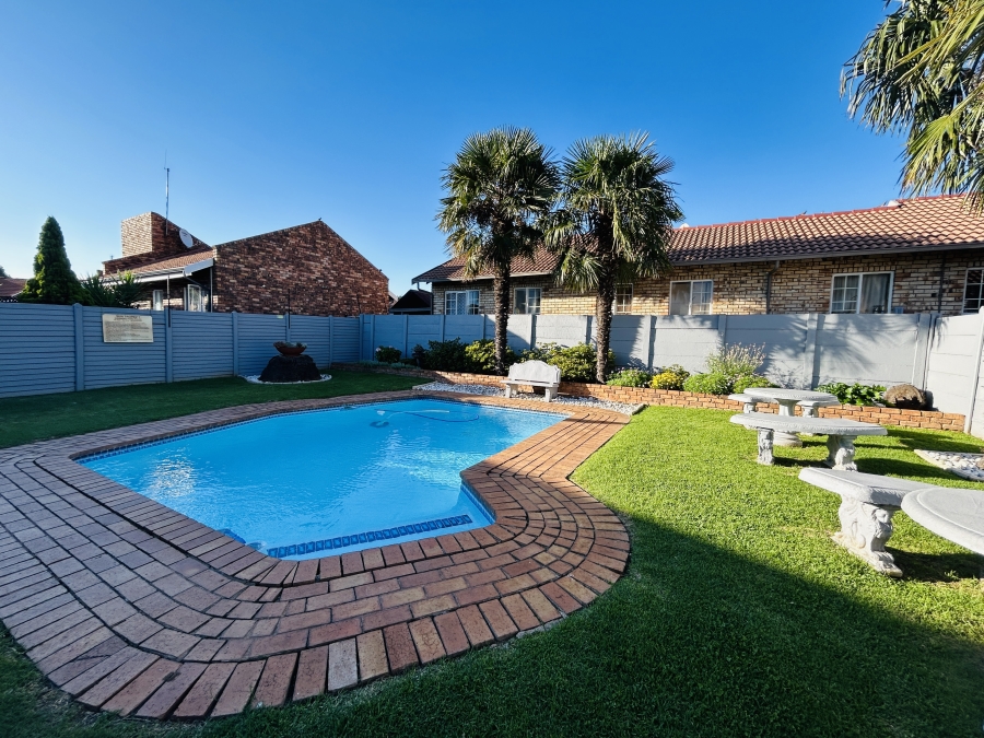 3 Bedroom Property for Sale in Brentwood Park Gauteng