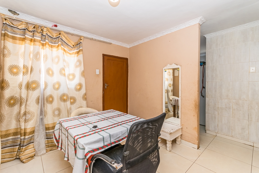 2 Bedroom Property for Sale in Protea Glen Gauteng