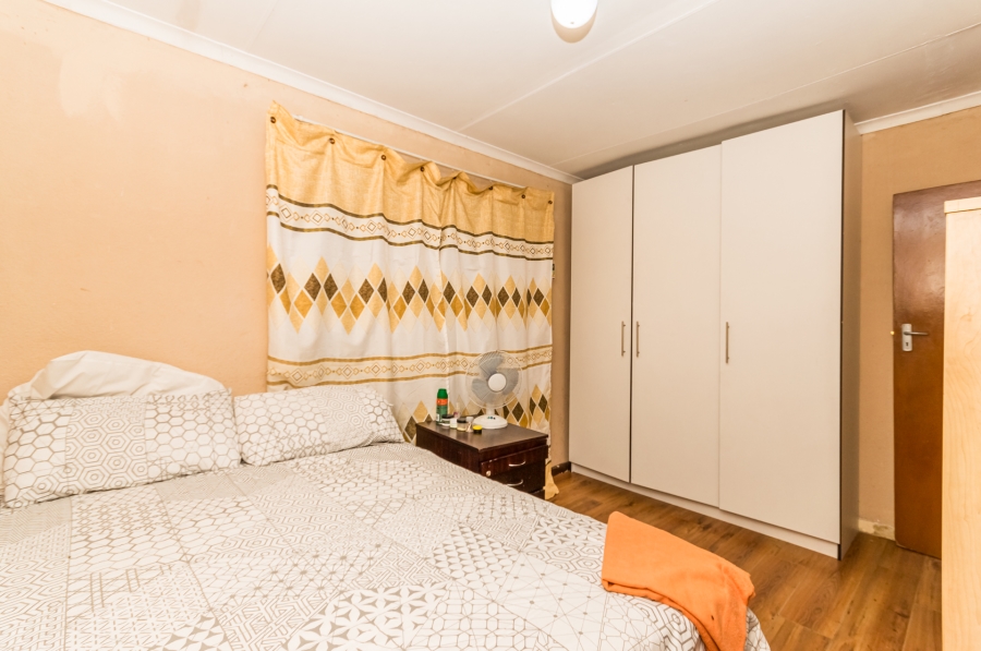 2 Bedroom Property for Sale in Protea Glen Gauteng