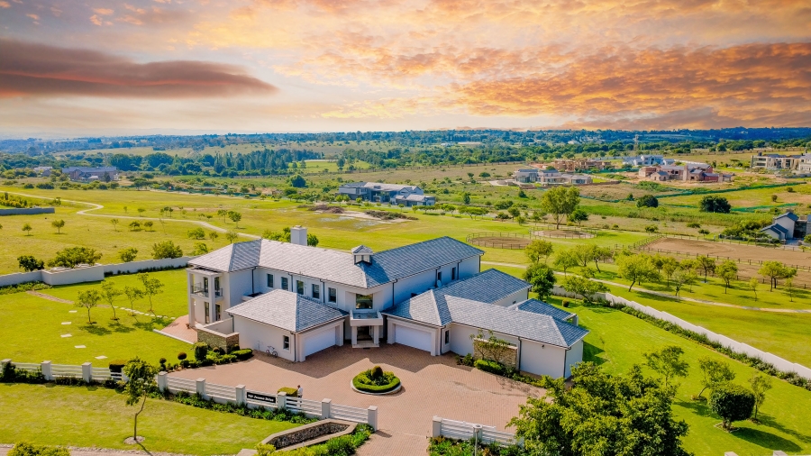 5 Bedroom Property for Sale in Blue Hills Gauteng