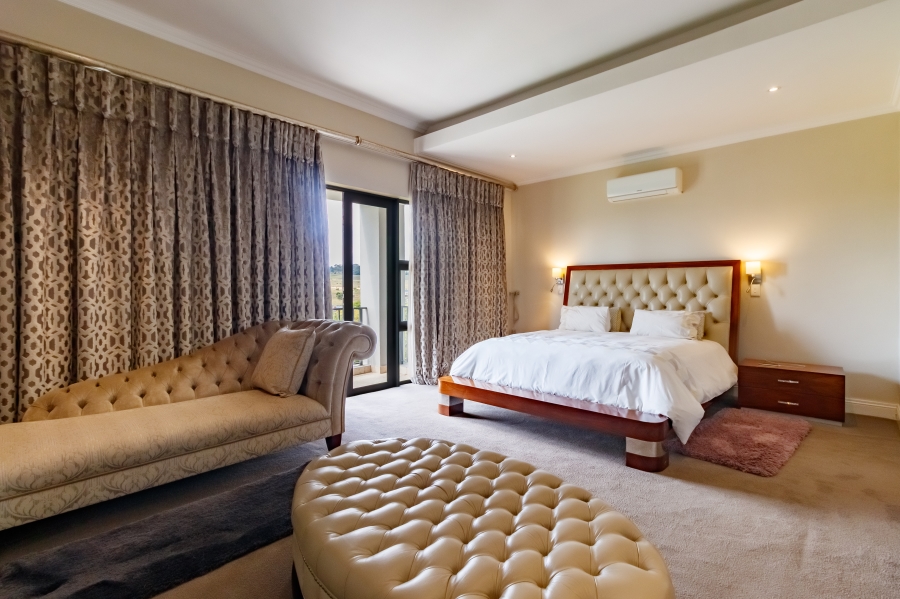 5 Bedroom Property for Sale in Blue Hills Gauteng