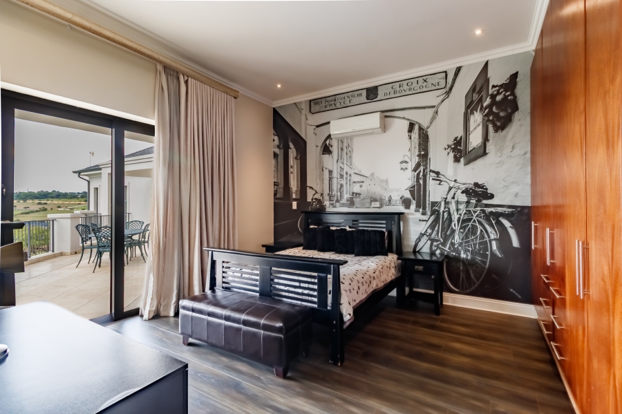 5 Bedroom Property for Sale in Blue Hills Gauteng