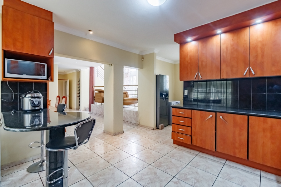 4 Bedroom Property for Sale in Country View Gauteng