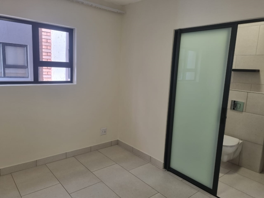 To Let 2 Bedroom Property for Rent in Bedford Gardens Gauteng