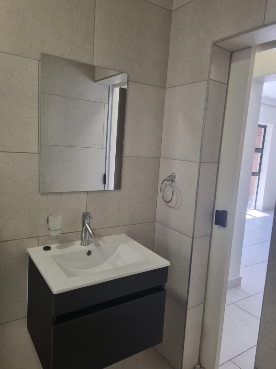 To Let 2 Bedroom Property for Rent in Bedford Gardens Gauteng