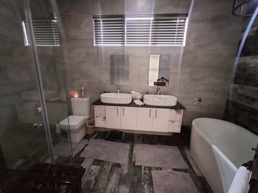 3 Bedroom Property for Sale in Florauna Gauteng