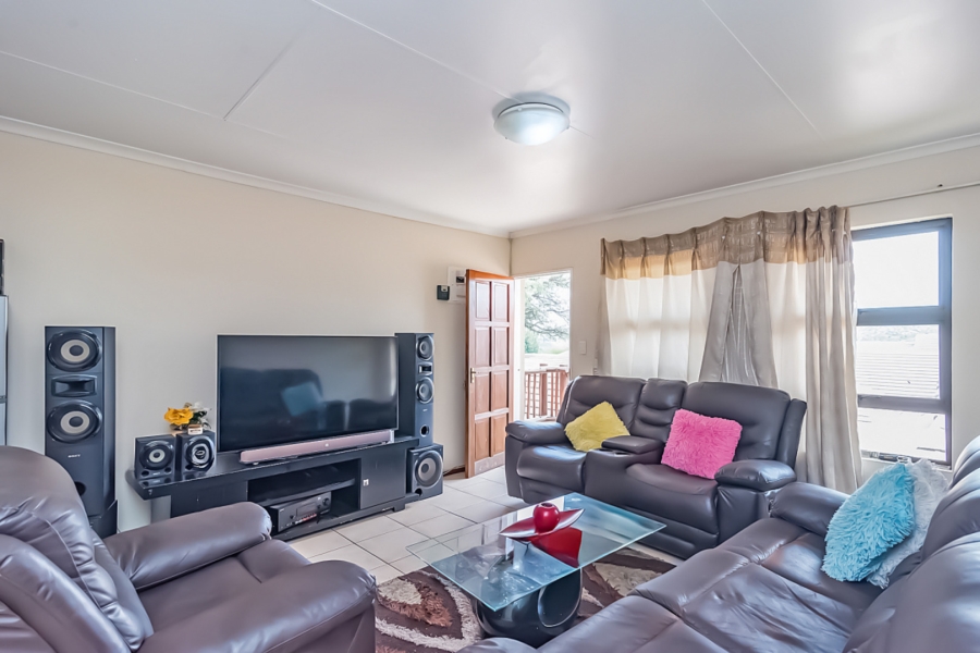 To Let 2 Bedroom Property for Rent in Chancliff Ridge Gauteng