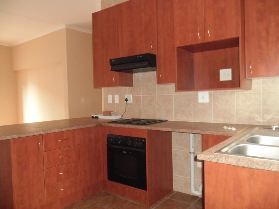 To Let 3 Bedroom Property for Rent in Clearwater Estate Gauteng