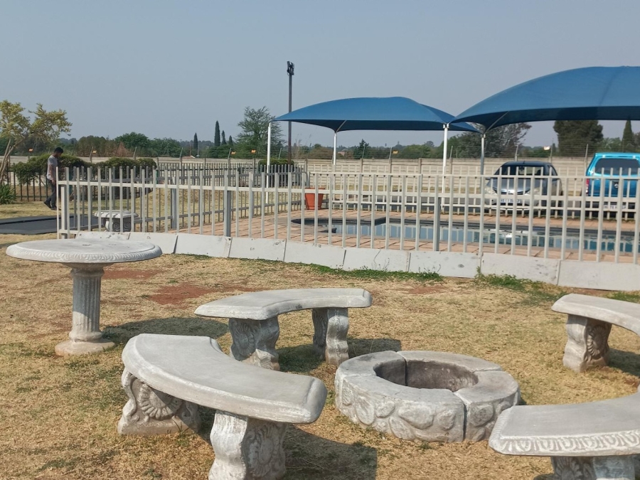 To Let 3 Bedroom Property for Rent in Clearwater Estate Gauteng