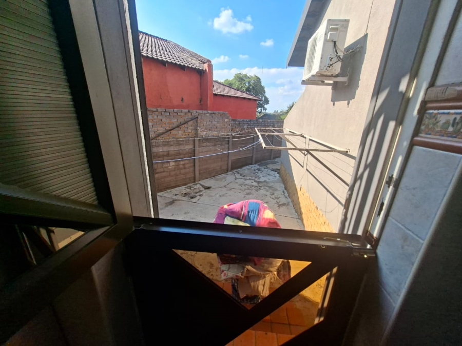 6 Bedroom Property for Sale in Dalpark Gauteng