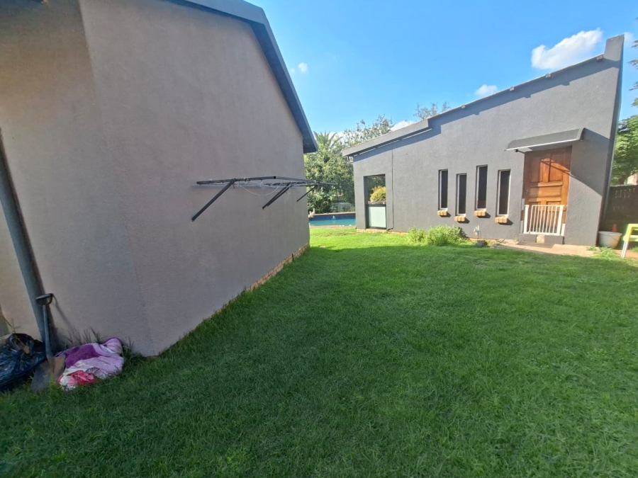 6 Bedroom Property for Sale in Dalpark Gauteng
