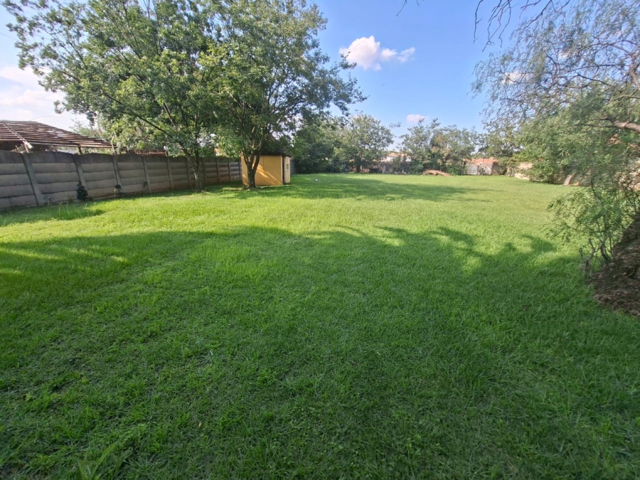 6 Bedroom Property for Sale in Dalpark Gauteng