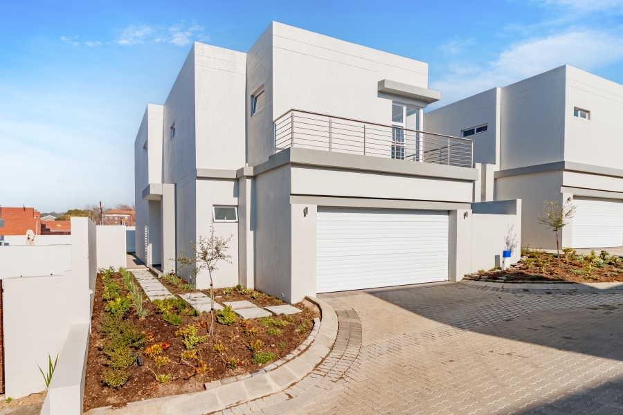 3 Bedroom Property for Sale in Bryanston East Gauteng