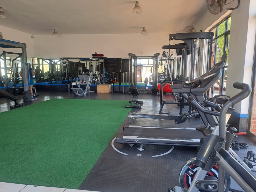 1 Bedroom Property for Sale in Oakdene Gauteng