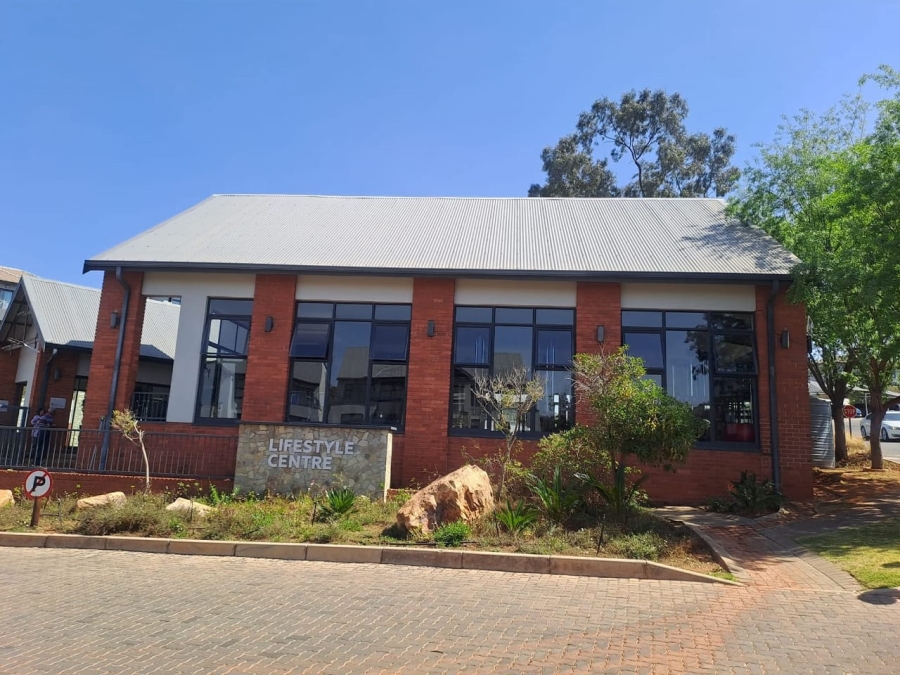 1 Bedroom Property for Sale in Oakdene Gauteng