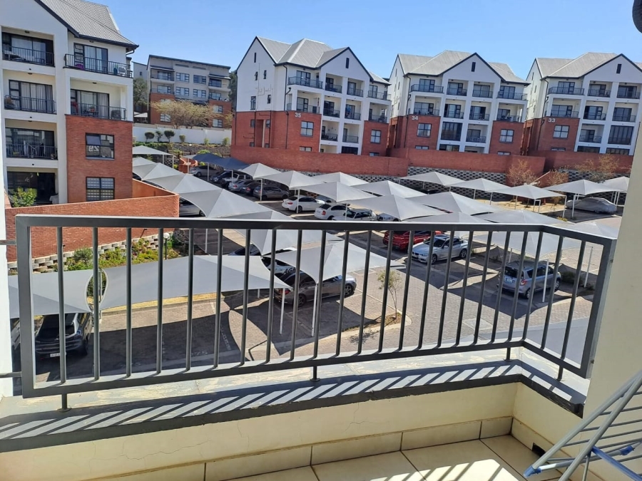 1 Bedroom Property for Sale in Oakdene Gauteng