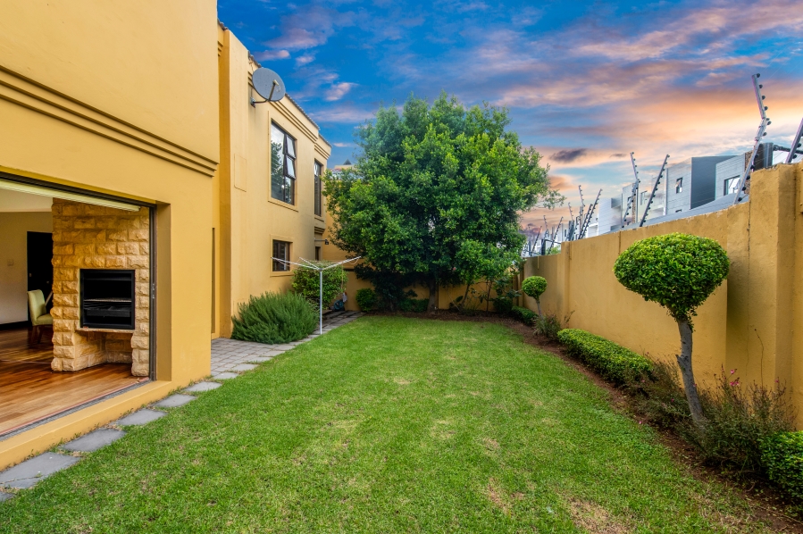 3 Bedroom Property for Sale in Halfway Gardens Gauteng