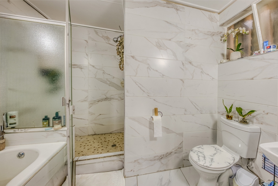 5 Bedroom Property for Sale in Northcliff Gauteng