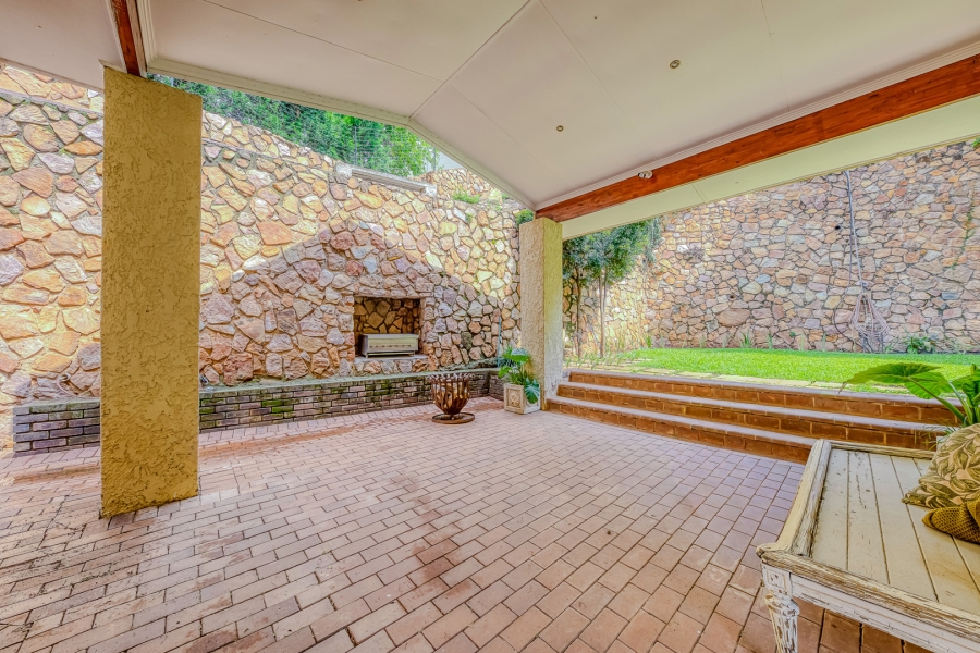 5 Bedroom Property for Sale in Northcliff Gauteng