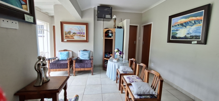 9 Bedroom Property for Sale in Monument Gauteng