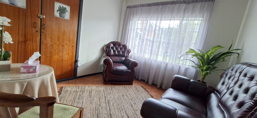 9 Bedroom Property for Sale in Monument Gauteng