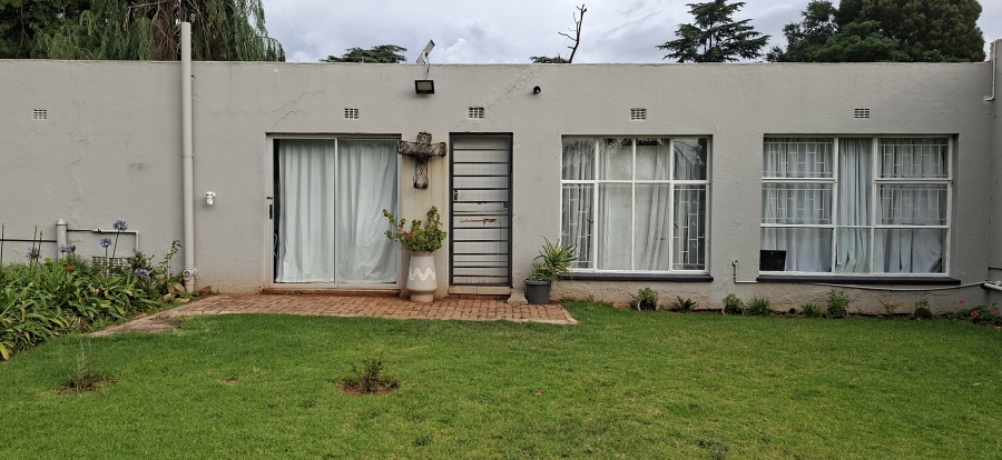 9 Bedroom Property for Sale in Monument Gauteng