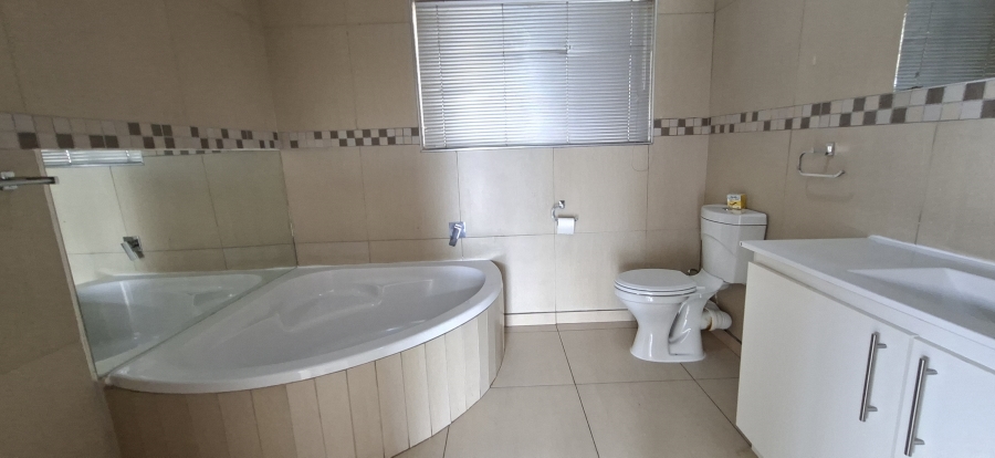 3 Bedroom Property for Sale in Noordheuwel Gauteng