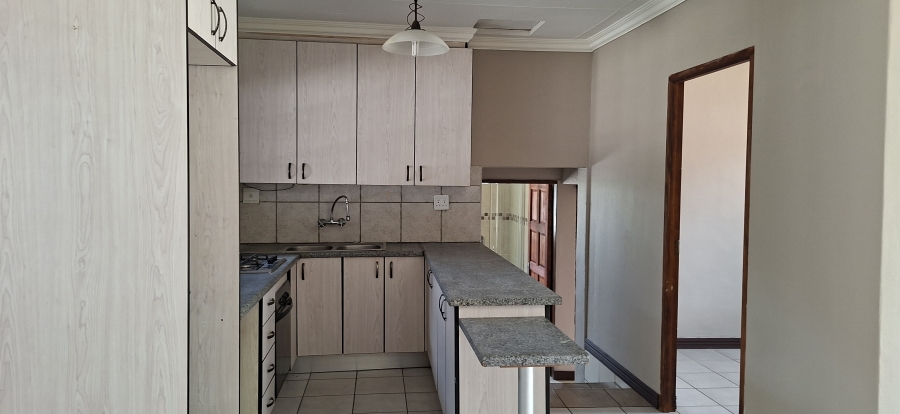 3 Bedroom Property for Sale in Noordheuwel Gauteng