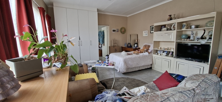 1 Bedroom Property for Sale in Noordheuwel Gauteng
