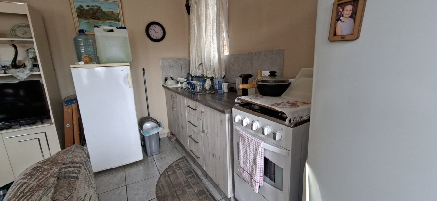 1 Bedroom Property for Sale in Noordheuwel Gauteng