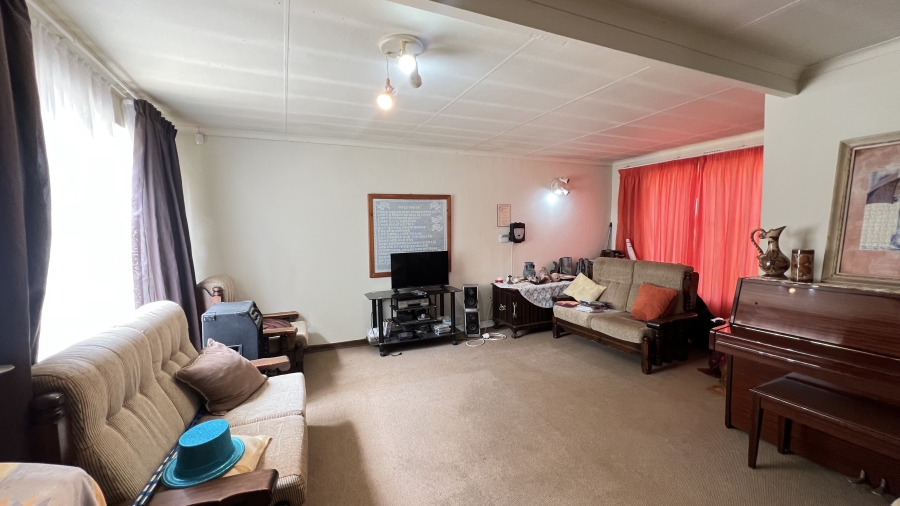 3 Bedroom Property for Sale in Greenhills Gauteng