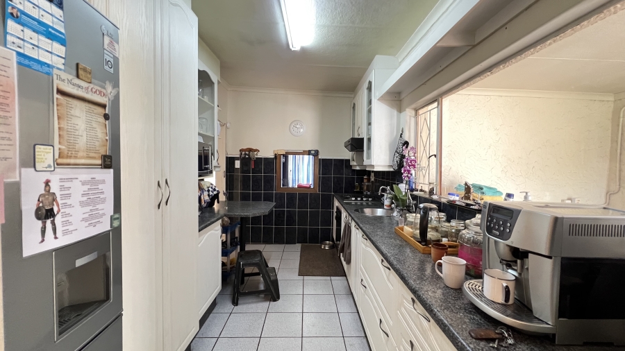 3 Bedroom Property for Sale in Greenhills Gauteng