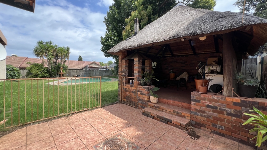 3 Bedroom Property for Sale in Greenhills Gauteng