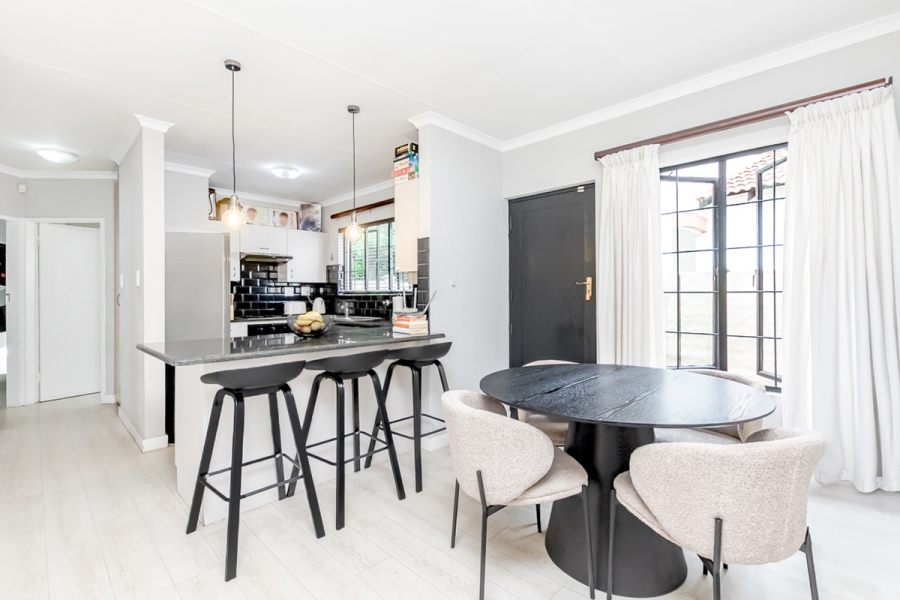 2 Bedroom Property for Sale in Bloubosrand Gauteng