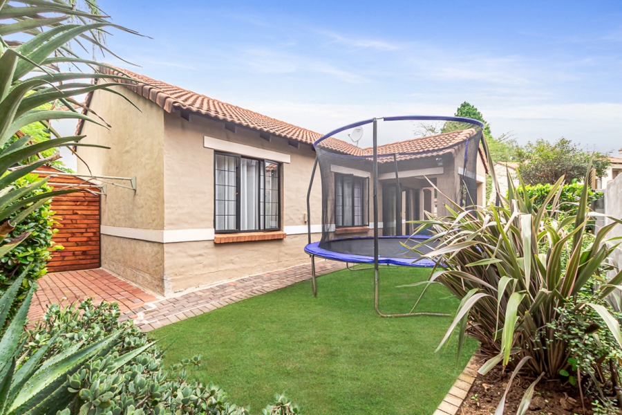 2 Bedroom Property for Sale in Bloubosrand Gauteng