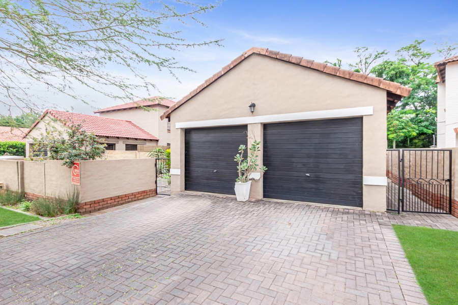 2 Bedroom Property for Sale in Bloubosrand Gauteng