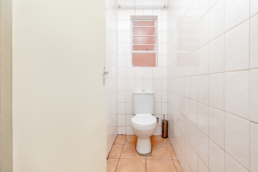 2 Bedroom Property for Sale in Discovery Gauteng