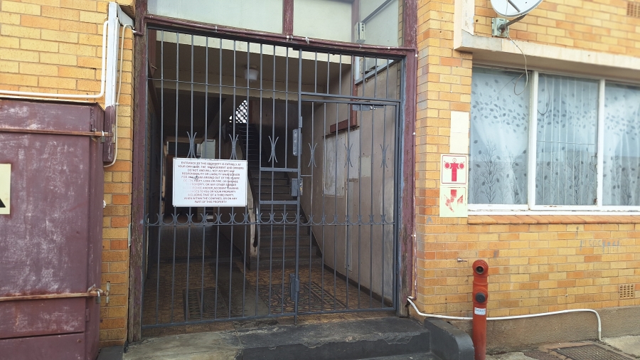 2 Bedroom Property for Sale in Gezina Gauteng